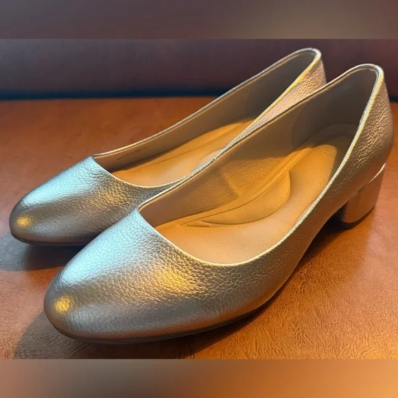 Dune London Bracket Gold Leather Block Heel Pumps 39 US 8.5 Wide - Picture 2 of 12